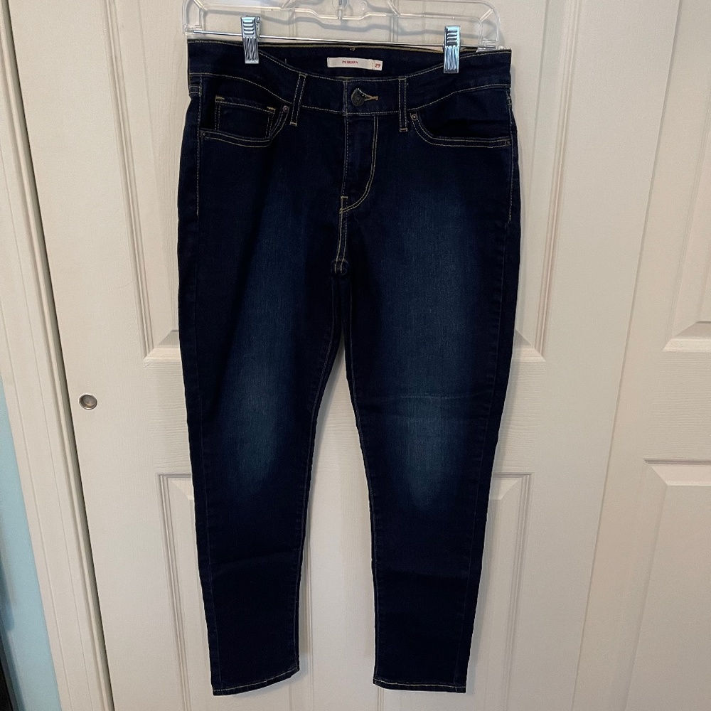 Levis 711 Dark Blue skinny jeans